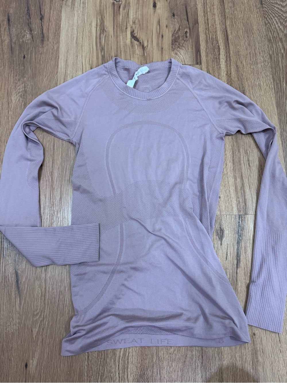 Mauve lululemon long sleeve